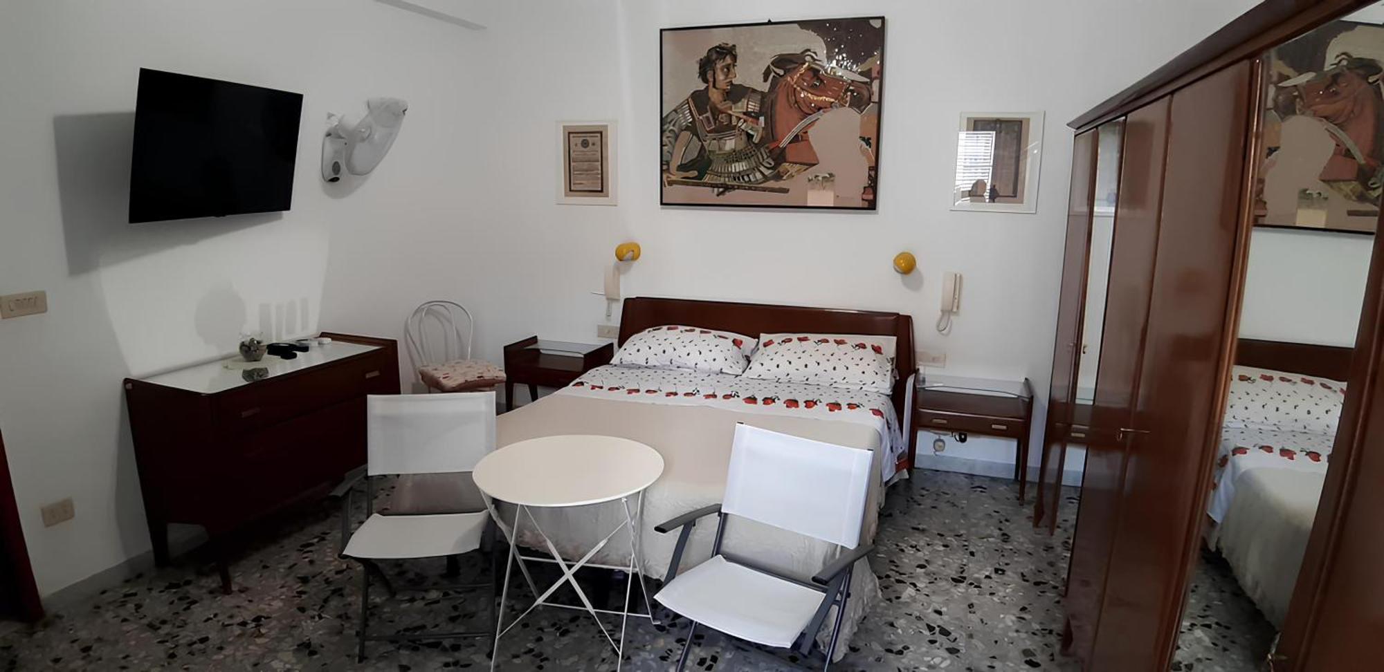Casa Relax Nel Centro Storico Con Posto Auto Apartment Vico Equense Room photo